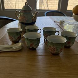 Porcelain Tea set 18 Peices Brand New