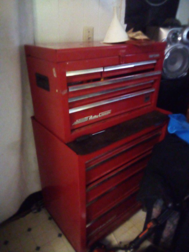 Craftsman Red Tool Box