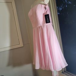 NWT Beautiful  Flowy Clarisse Size 12 Formal Dress