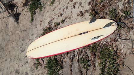 Mid length surfboard 7'6 funboard