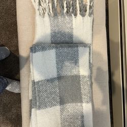 White/gray  Warm Scarf