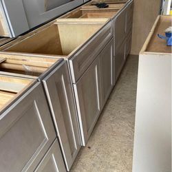 Full Kitchen (NEW) kraftmaid-Cabinet