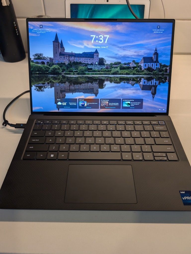 Dell Precision 5470 14" Mobile Workstation i7-12800H 1TB NVIDIA RTX A1000