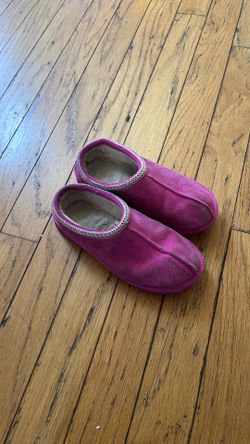 UGG