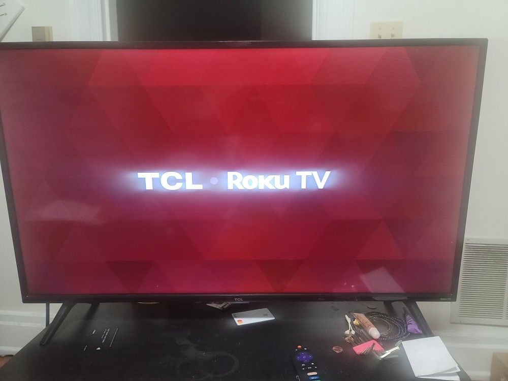 TCL ROKU TV 40 INCH