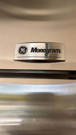 GE Monogram refrigerator freezer