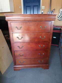 TALL DRESSER 6 drawers