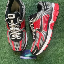 Nike Vomero 5 metallic silver university red size 7.5men/9women