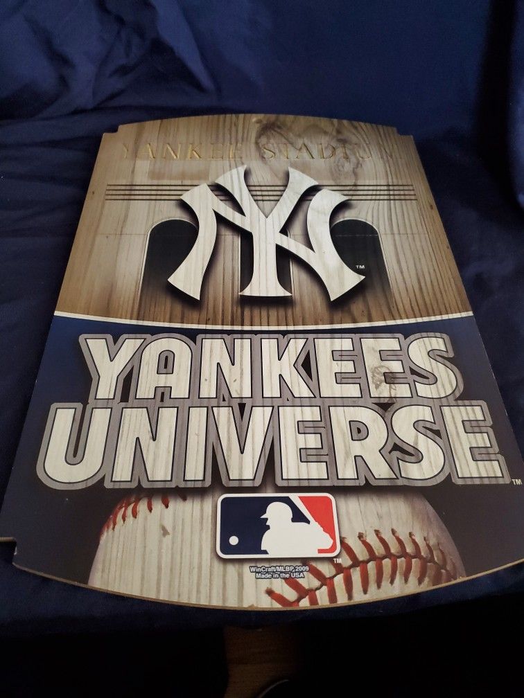 MLB New York Yankees Wood Sign