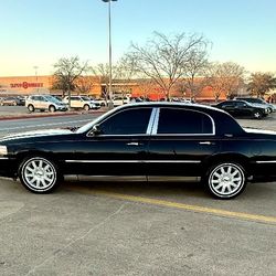 2010 Lincoln Town Car