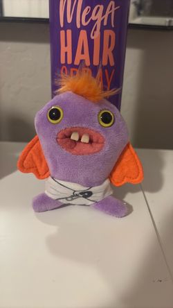 Little random knickknacks I don’t need sell for one dollar each