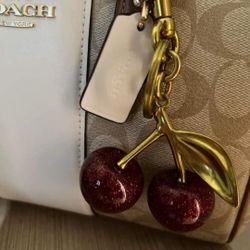 Llavero 
N/O 
Calexico