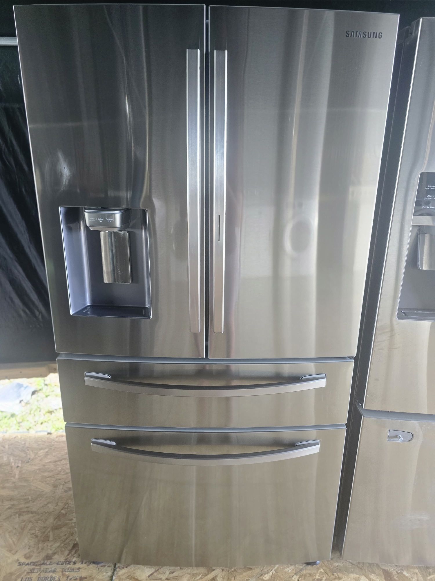 SAMSUNG REFRIGERATOR