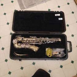 Bundy II Saxophone OFFER ME