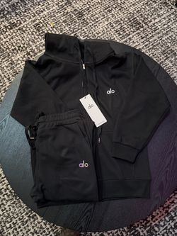 Alo zip Up Set