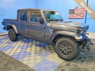 2024 Jeep Gladiator