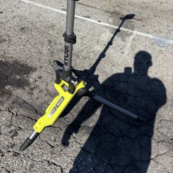 Ryobi LED Tripod Work Light