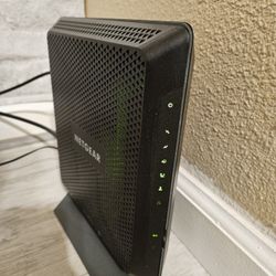 NETGEAR Nighthawk Modem WiFi Router Combo C7000-Compatible with Cable Providersfor Plans Up to 800Mbps | AC1900 WiFi Speed | DOCSIS 3.0