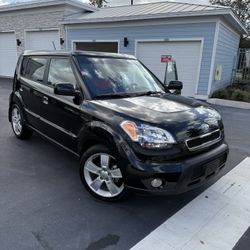 2010 Kia Soul ! Plus / Sport – Clean Title – Reliable Daily Driver
