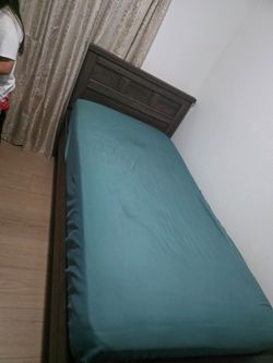 twin bed