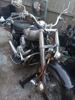 2000 Kawasaki Vulcan classic 800