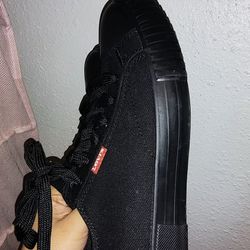 Women’s Levis Shoes