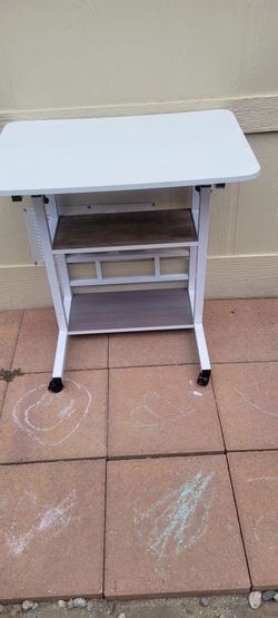 Adjustable desk