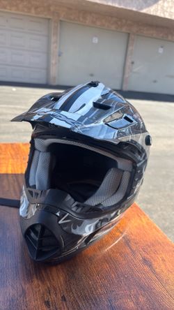 Dirtbike helmet