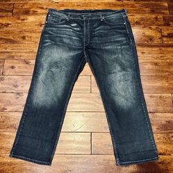 🔥2019 Men’s Levi’s 559 Dark Wash Stretched Denim Jeans (size 42/32)🔥