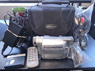 Canon ZR200 Mini DV Digital Video Camcorder ZR200A Bag & Accessories Night Mode
