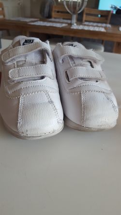 KID'S NIKE CORTES SIZE 10