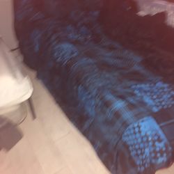 Twin bed mattress with frame