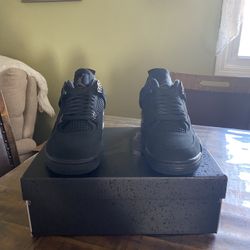 AIR JORDAN 4 BLACK CAT SIZE 9 