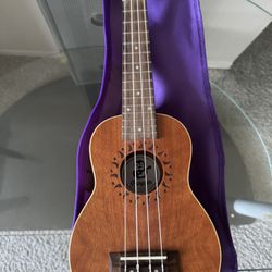 Penguin Soprano Ukulele + Carrying Bag