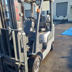 2010 Nissan Forklift