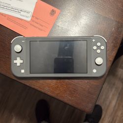 Nintendo Switch Lite 