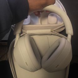 Sony XM5 Wireless Noise Canceling Headphones