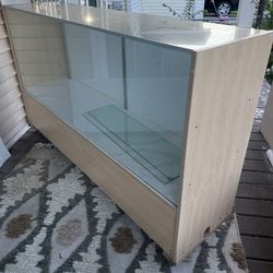 Glass Store Display Case (Bitrina)