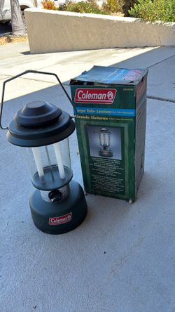 Coleman large tube lantern