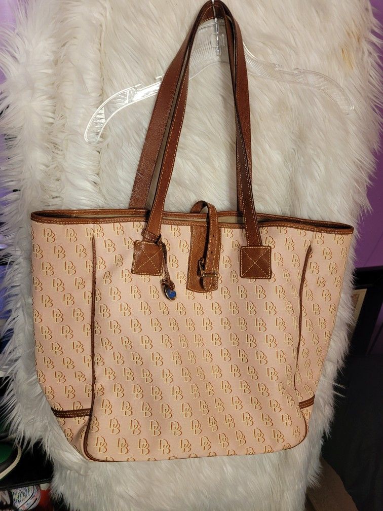 Authentic Dooney & Bourke Tote