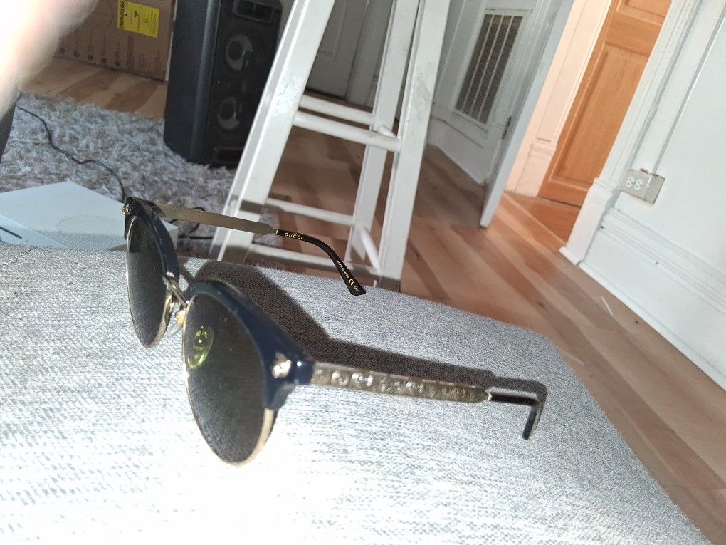Female Gucci Sunglasses