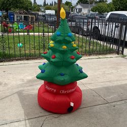 Árbol Inflable En Buen Estado 