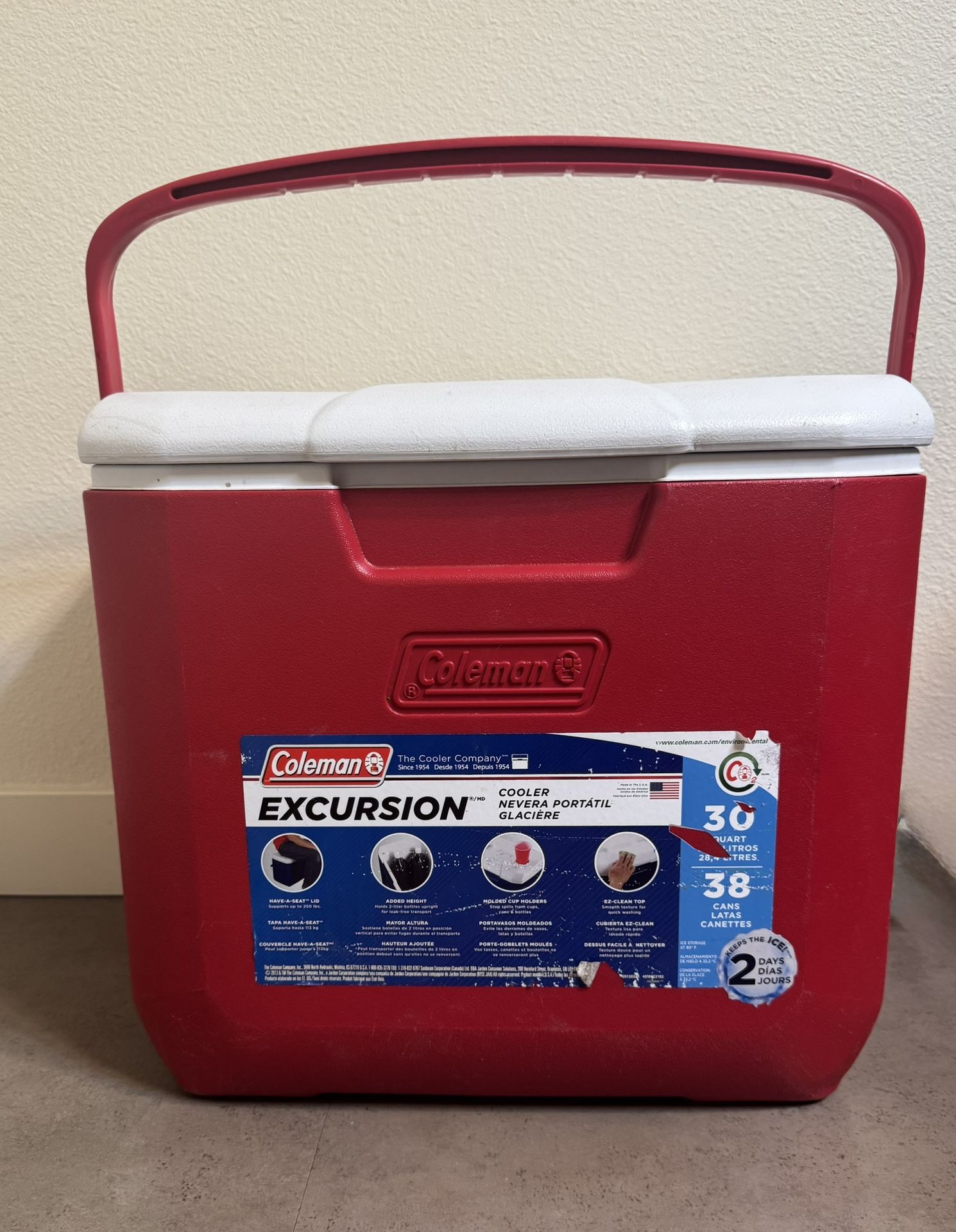 Coleman Excursion Coller-30 Qt ( Holds 38 Cans)