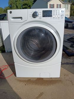 GE Front Load Washing and whirlpool dryer 300$