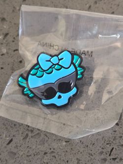 Monster High Blue Skull San Diego Comic Con Pin -Mattel  Exclusive