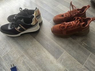 Shoes for a girl size 6