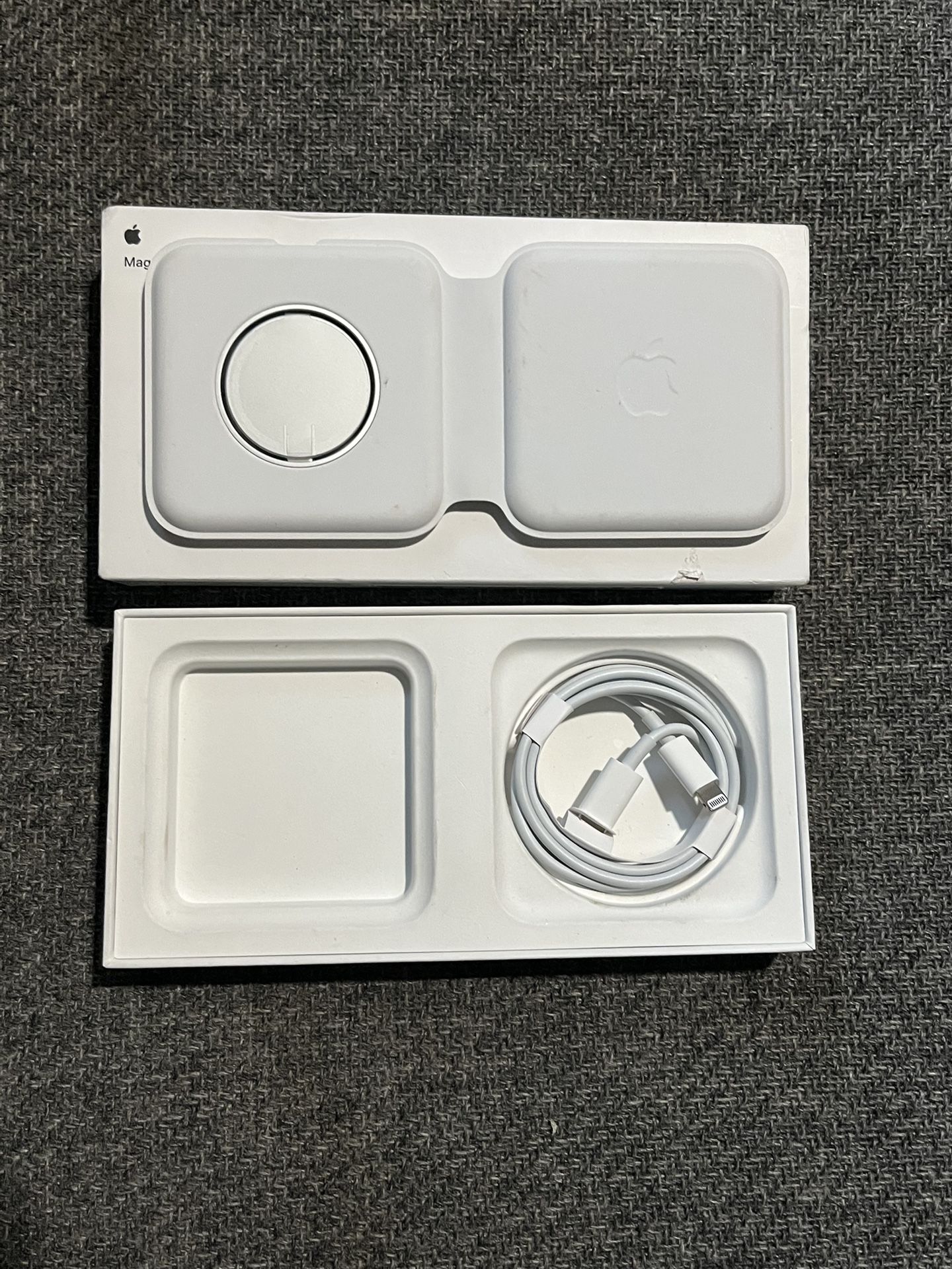 Apple MagSafe Dual Wireless Charger