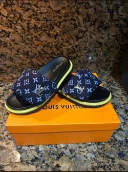 Black Monogram Fashion Slides – Neon Green Sole