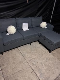 3 Seats sectional sofa (NEW)