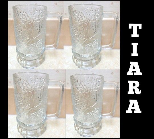 Tiara Indiana Glasswear Ponderosa Pine Cone Tree Beer Mugs Set of 4
VINTAGE EXCLUSIVE
Brand New In Box
One Glass Has The Orginal Sticker As Shown